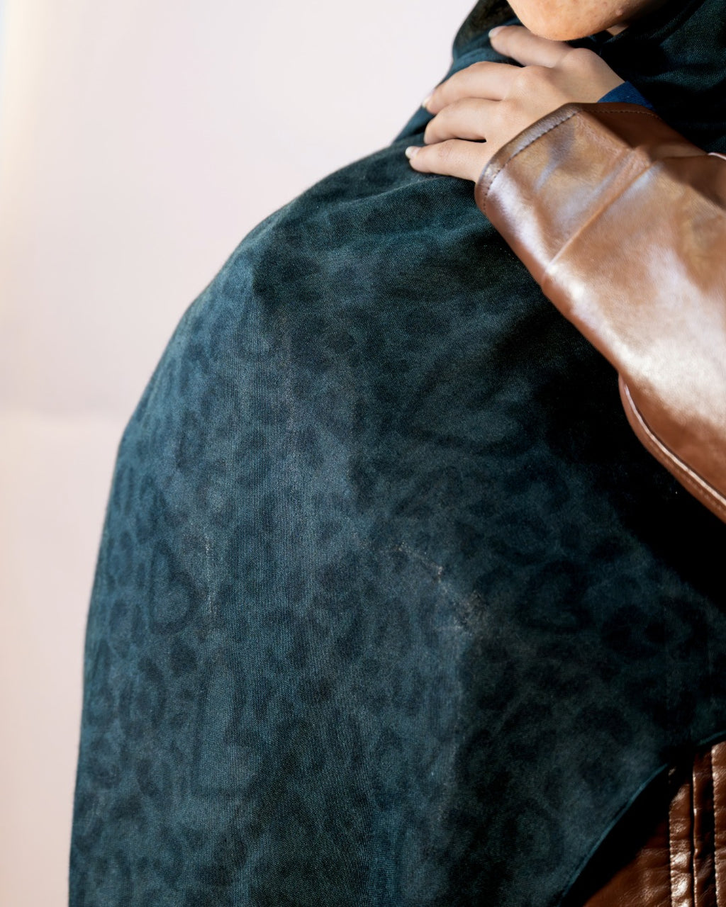 UNTAMED MODAL HIJAB (DARK)